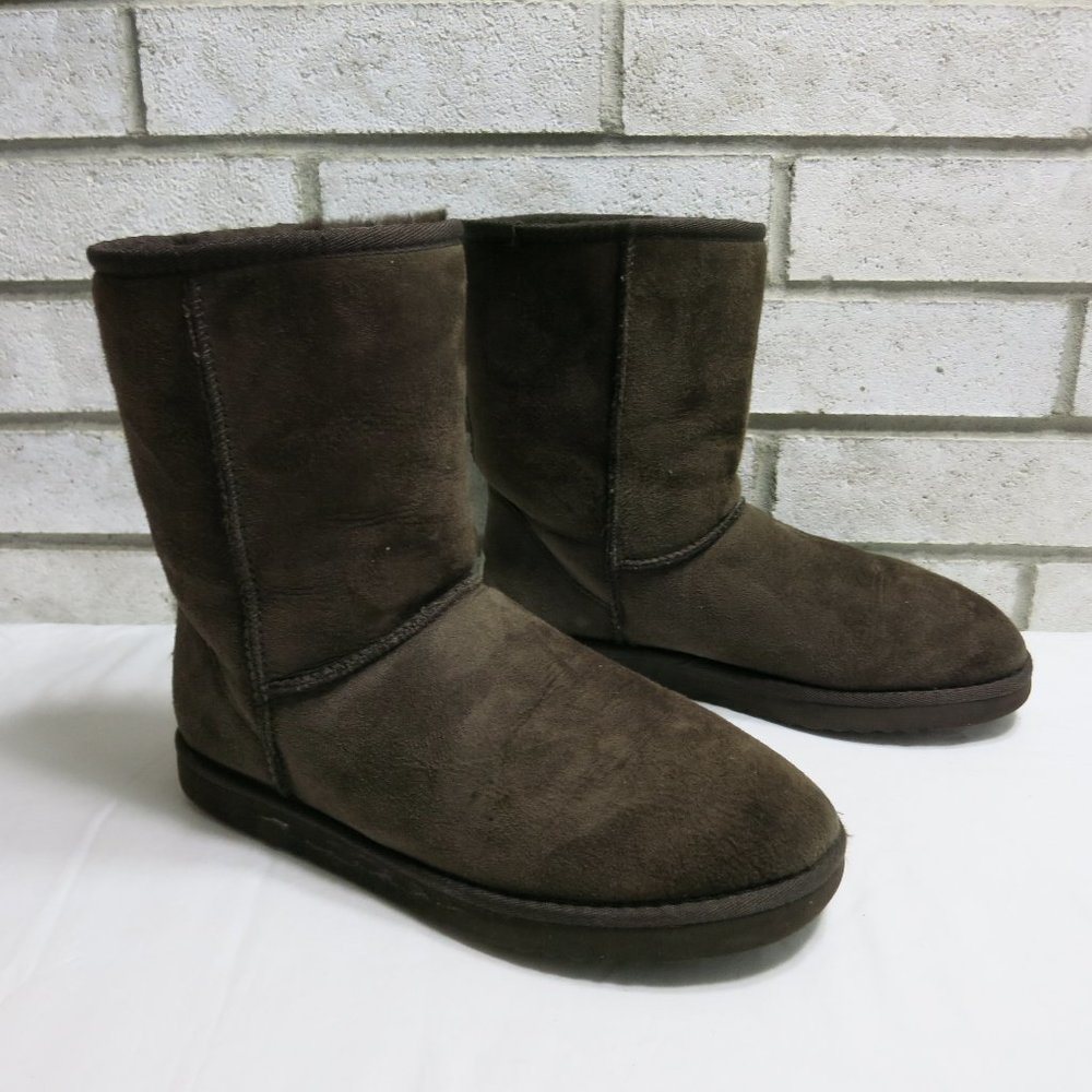UGG Australia 5825 Classic Short Warm Insulated Winter Boot Womens Footwear Sz 6 - Picture 2 of 6